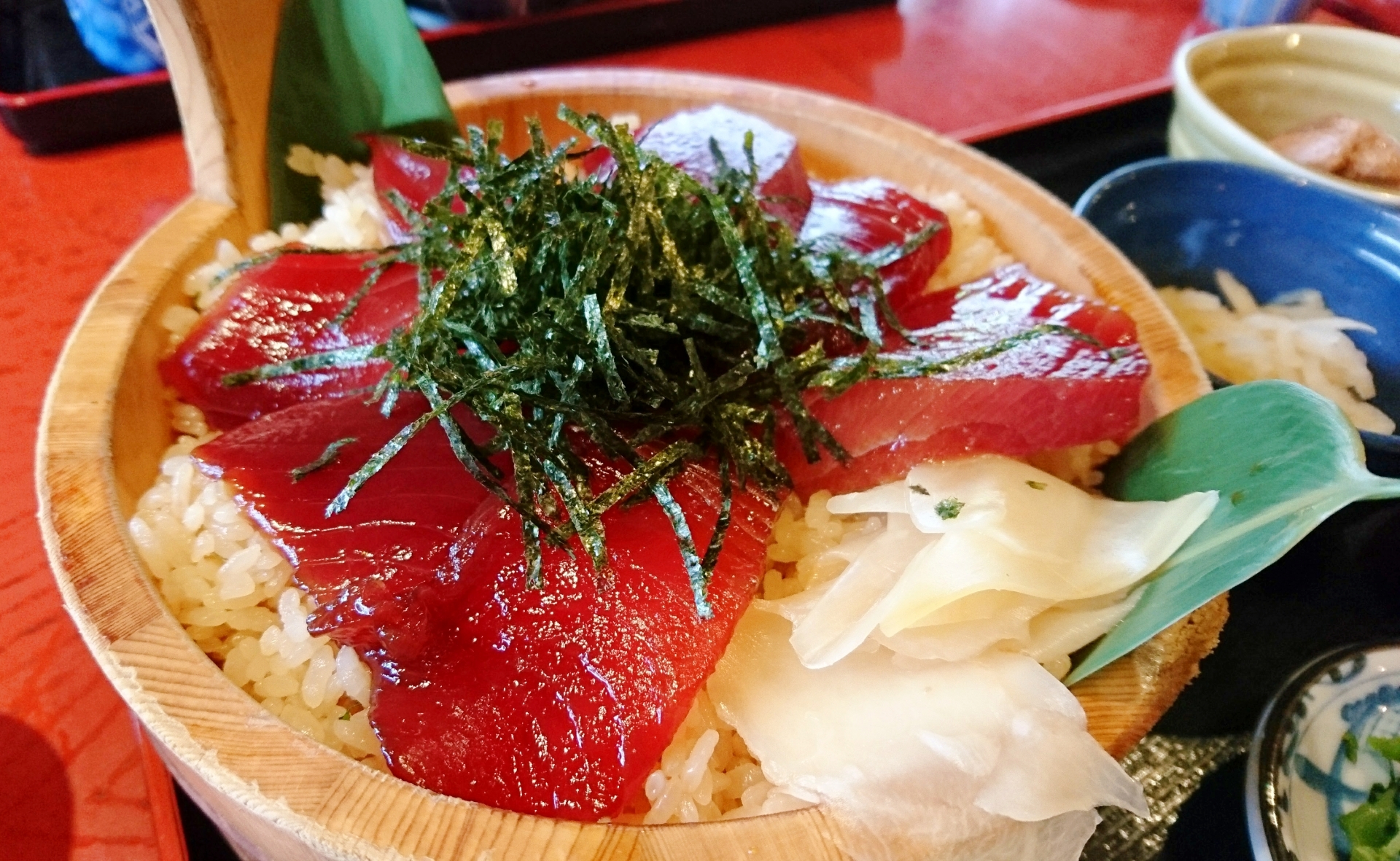 三重県の郷土料理　手こね寿司