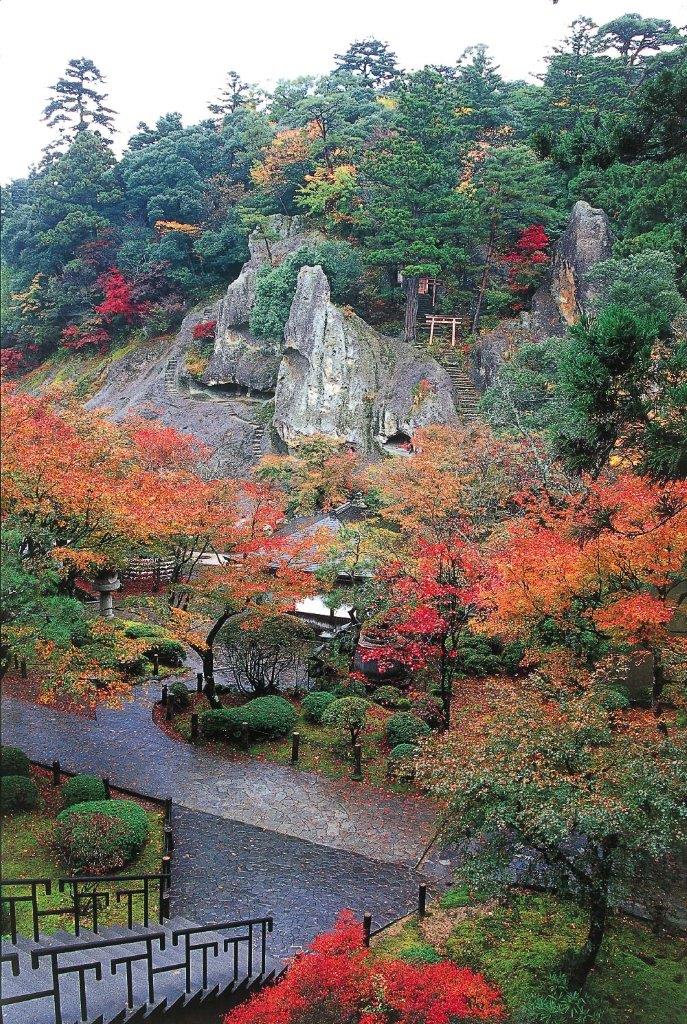 開創1300年を迎えた日本で屈指の古刹