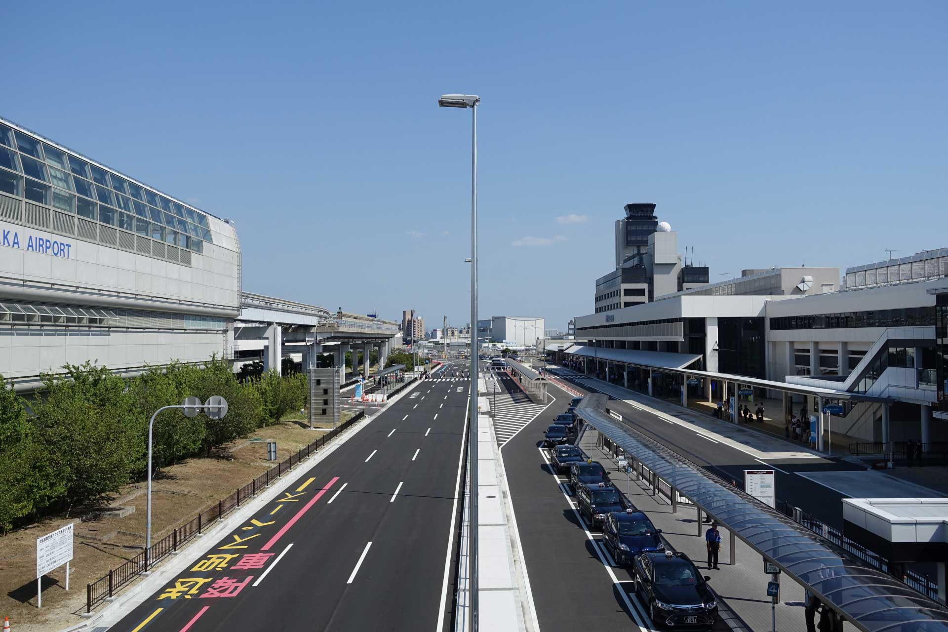 大阪の空の玄関口伊丹空港