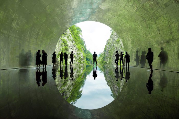 マ・ヤンソン／MADアーキテクツ「Tunnel of Light」（大地の芸術祭作品）　 Photo by Nakamura Osamu